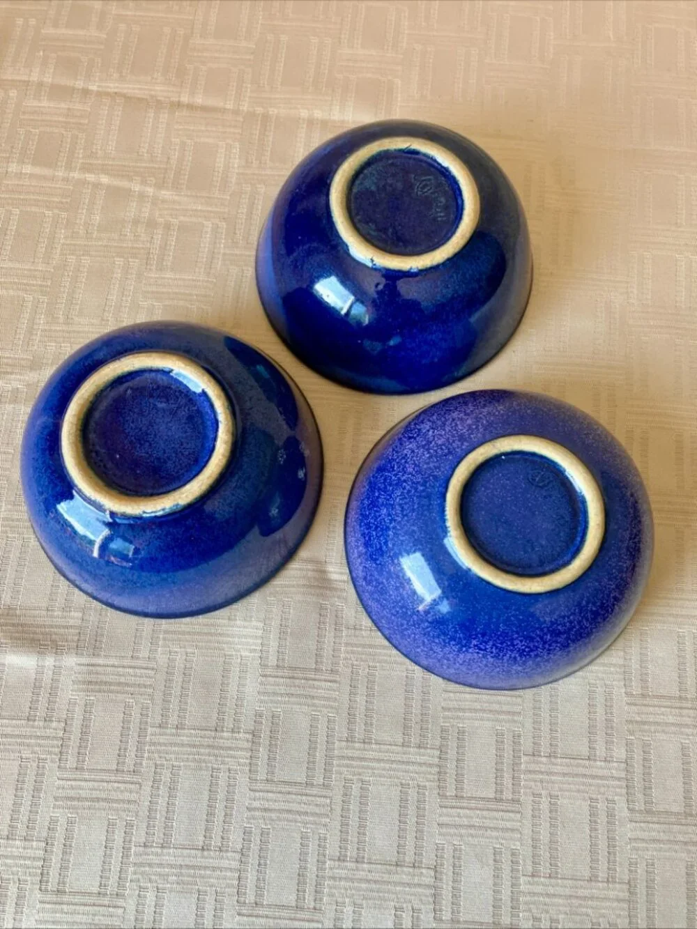 Set of 3 Studio Art Speckled Blue Violet Pottery Bowls Signed Hand Thrown Stonew